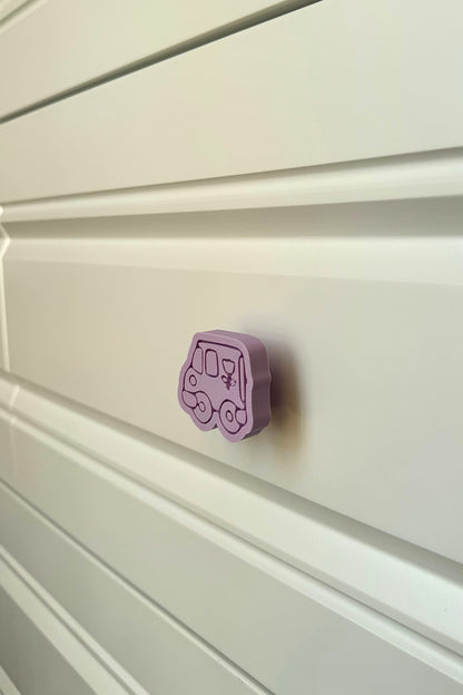 Mor Araba Dolap Kulpu - Çocuk Odalarınıza, Mutfak ve Banyo Dolaplarınıza Mobilya Kulpu