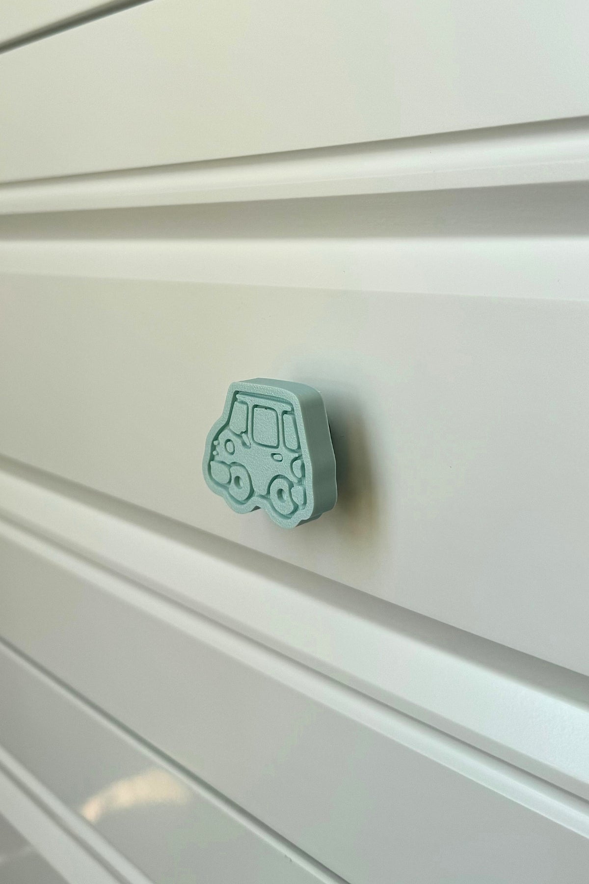 Mavi Araba Dolap Kulpu - Çocuk, Mutfak ve Banyo Dolapları İçin Modern ve Eğlenceli Mobilya Kulpu