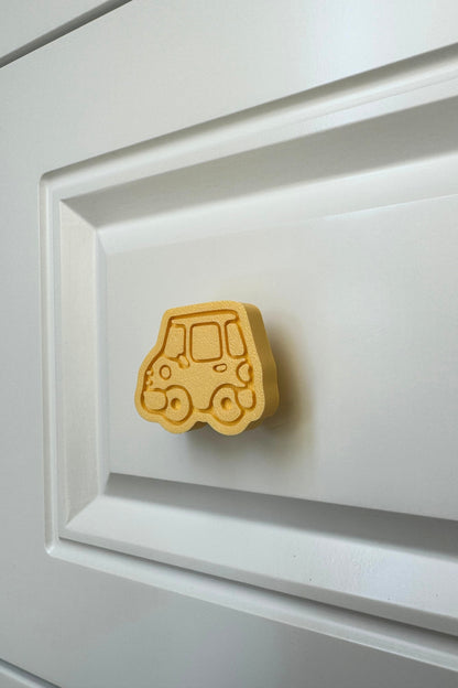 Sarı Araba Dolap Kulpu - Çocuk, Mutfak ve Banyo Dolapları İçin Eğlenceli ve Şık Mobilya Kulplu