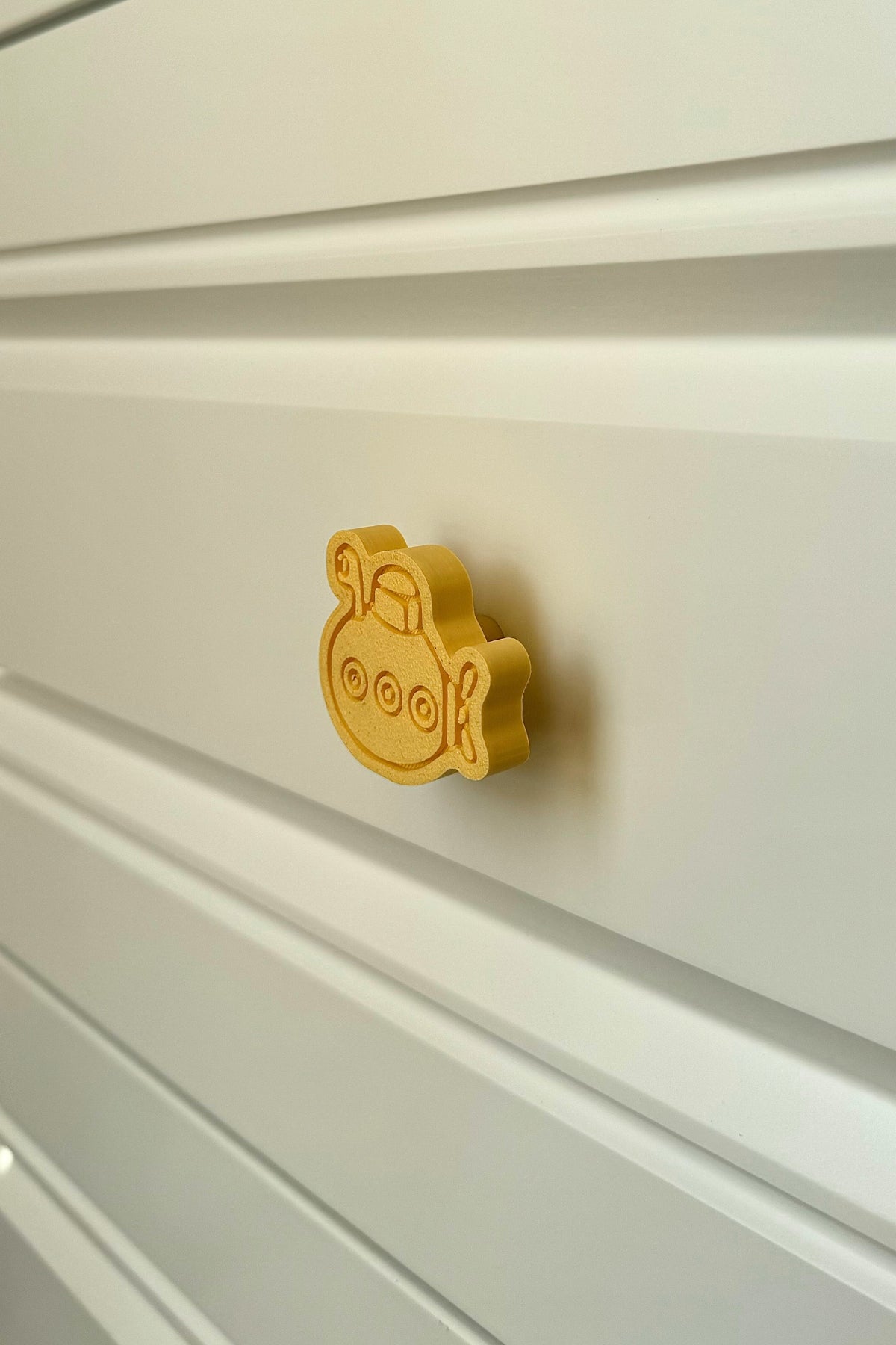 Sarı Denizaltı Dolap Kulpu - Çocuk Odaları, Mutfak ve Banyo Dolapları İçin Eğlenceli ve Şık Kulp