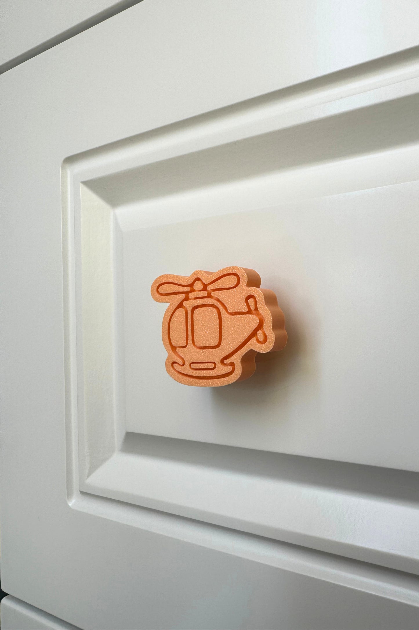 Turuncu Helikopter Dolap Kulpu - Çocuk Odalarına, Mutfak ve Banyo Dolaplarına Enerji Katın!