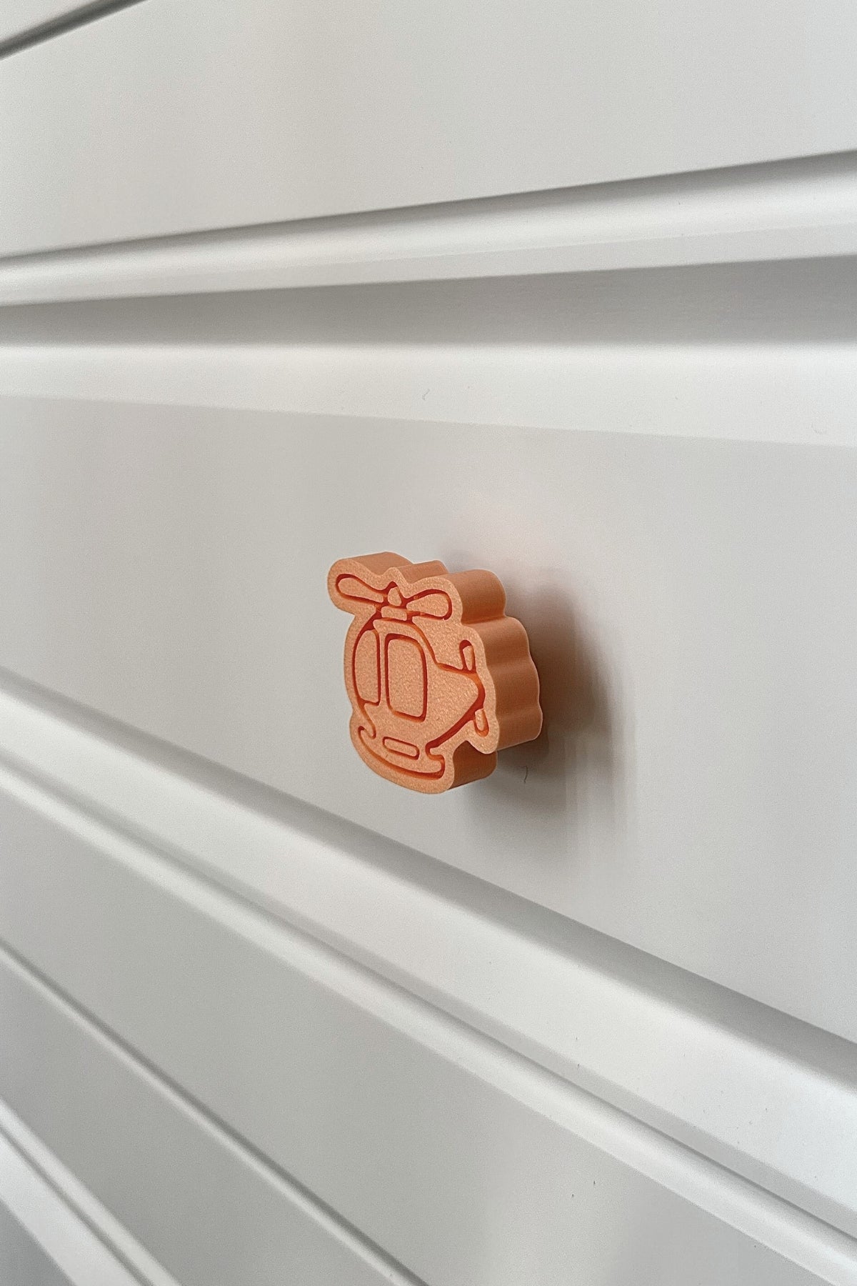 Turuncu Helikopter Dolap Kulpu - Çocuk Odalarına, Mutfak ve Banyo Dolaplarına Enerji Katın!