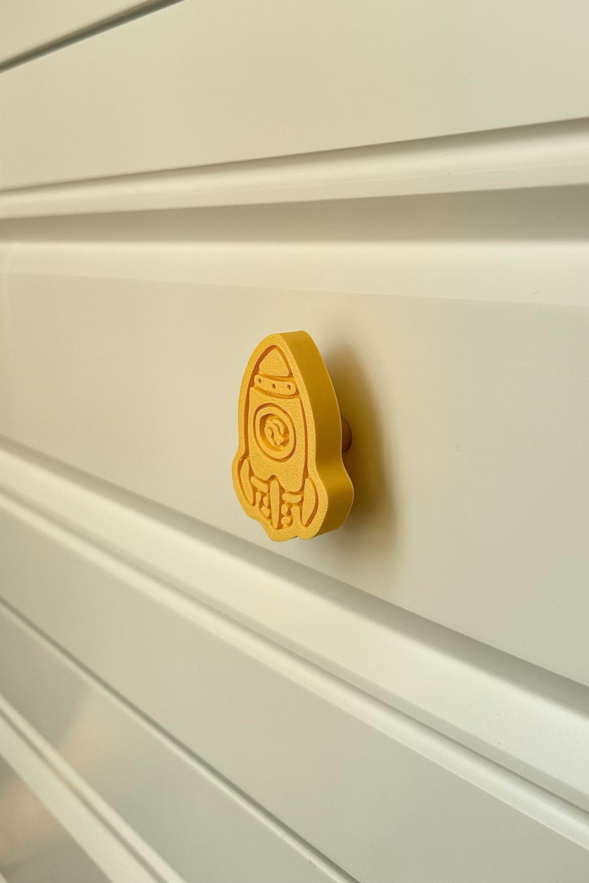 Sarı Roket Dolap Kulpu - Çocuk Odaları, Mutfak ve Banyo Dolapları İçin Dayanıklı ve Eğlenceli Kulp