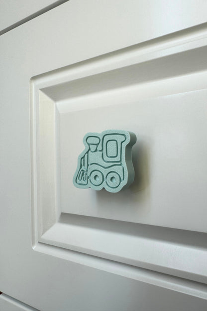 Mavi Tren Dolap Kulpu - Çocuk Odası, Mutfak ve Banyo Dolapları İçin Eğlenceli ve Dayanıklı Kulp