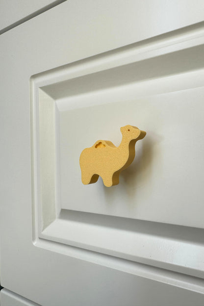 Sarı Deve Dolap Kulpu - Çocuk Odası, Mutfak ve Banyo İçin Eğlenceli ve Dayanıklı Mobilya Kulp