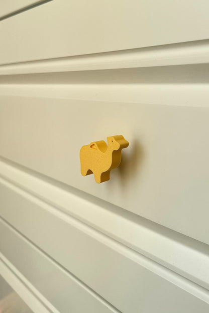 Sarı Deve Dolap Kulpu - Çocuk Odası, Mutfak ve Banyo İçin Eğlenceli ve Dayanıklı Mobilya Kulp