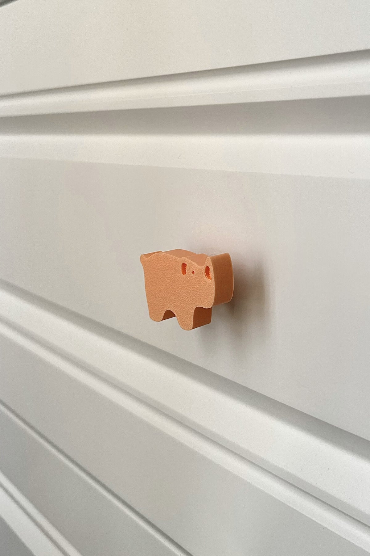 Turuncu Gergedan Dolap Kulpu - Çocuk Odası, Mutfak ve Banyo İçin Renkli ve Dayanıklı Mobilya Kulp