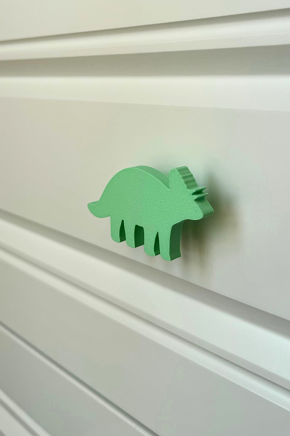 Yeşil Dino 6 Dolap Kulpu - Çocuk Odası, Mutfak ve Banyo İçin Modern ve Dayanıklı Mobilya Kulp