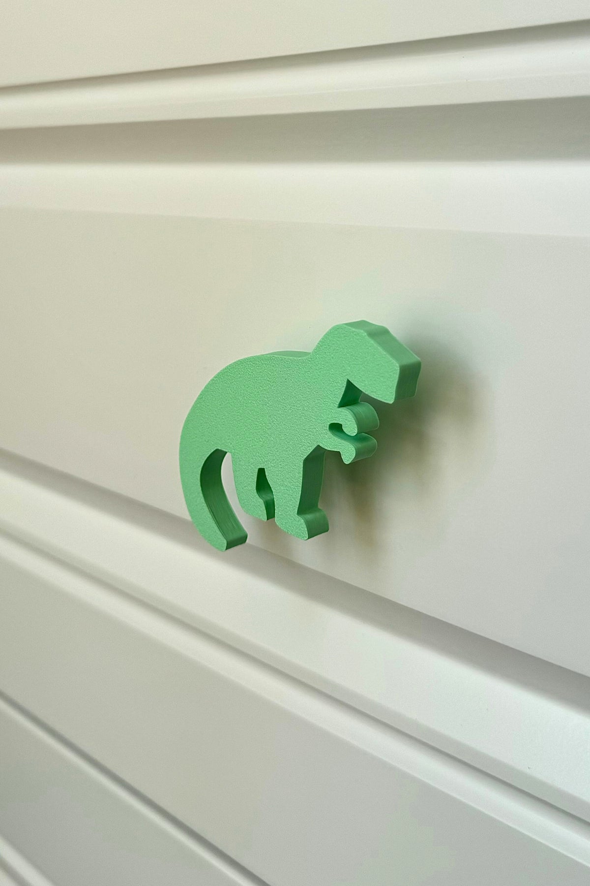 Yeşil Dino 1 Dolap Kulpu - Çocuk Odası, Mutfak ve Banyo İçin Modern ve Sevimli Mobilya Kulp