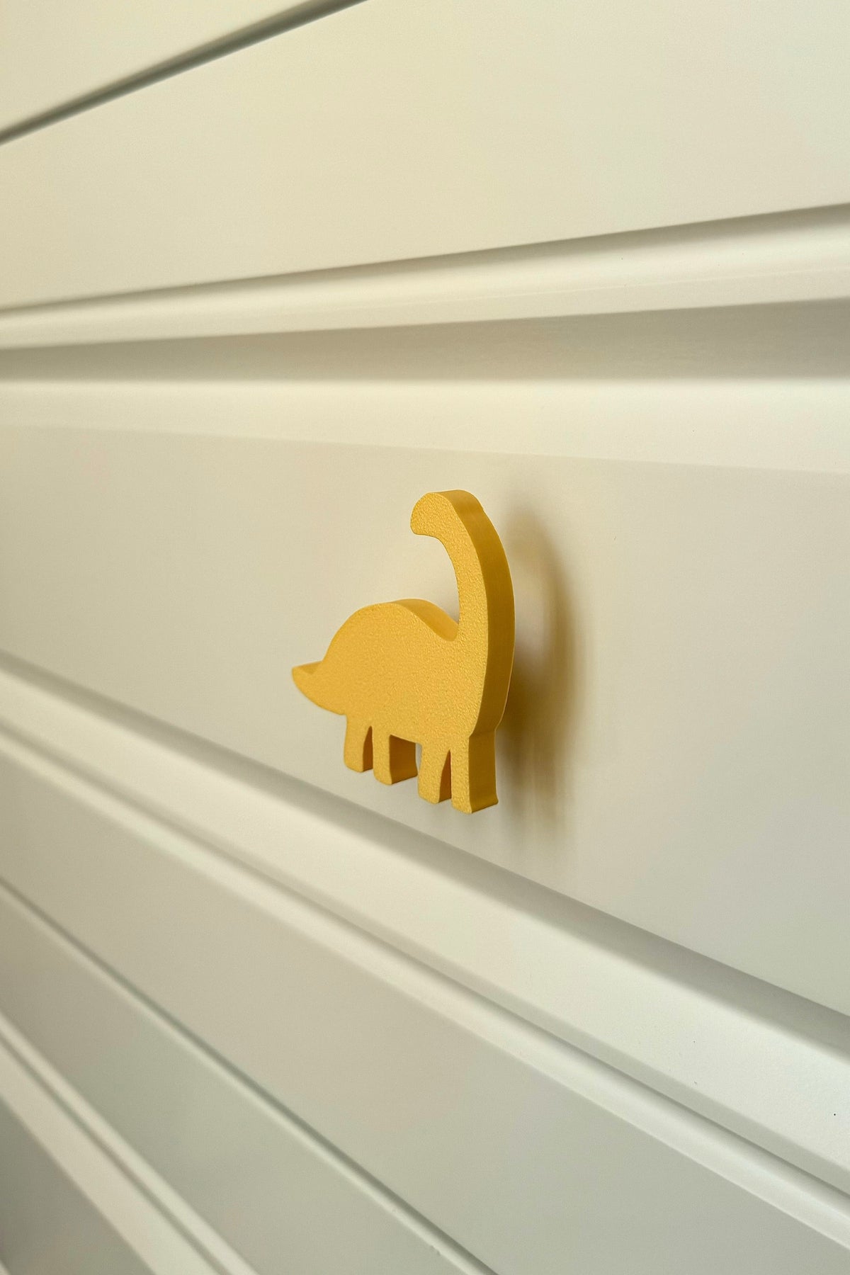 Sarı Dino 3 Dolap Kulpu -Çocuk Odası, Mutfak ve Banyo İçin Modern, Sevimli ve Dayanıklı Mobilya Kulp