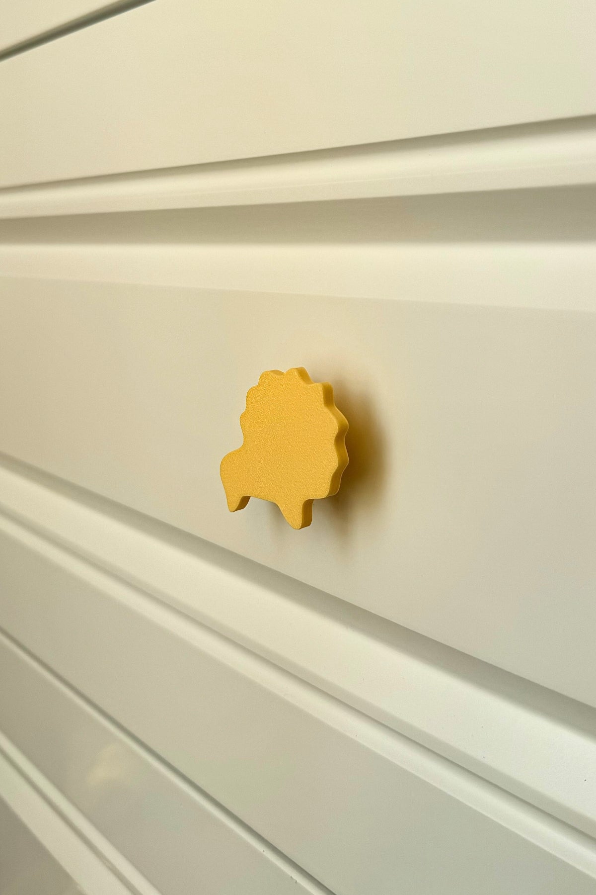 Sarı Aslan Dolap Kulpu - Çocuk Odası, Mutfak ve Banyo İçin Modern, Şık ve Dayanıklı Mobilya Kulp