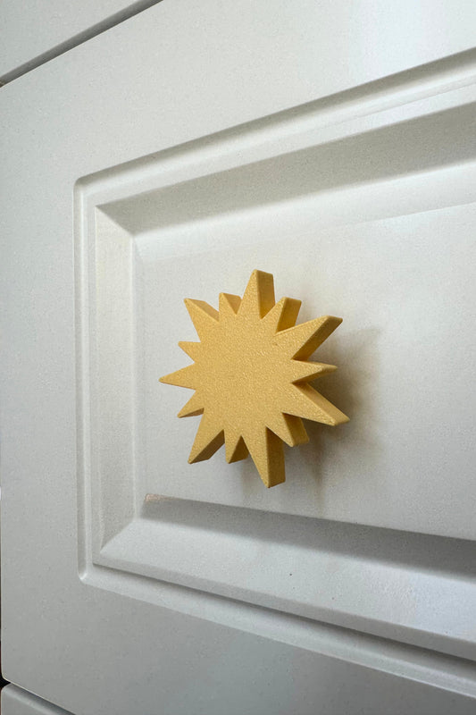 Sarı Güneş Dolap Kulpu - Çocuk Odası, Mutfak ve Banyo İçin Sıcak ve Dayanıklı Mobilya Kulp