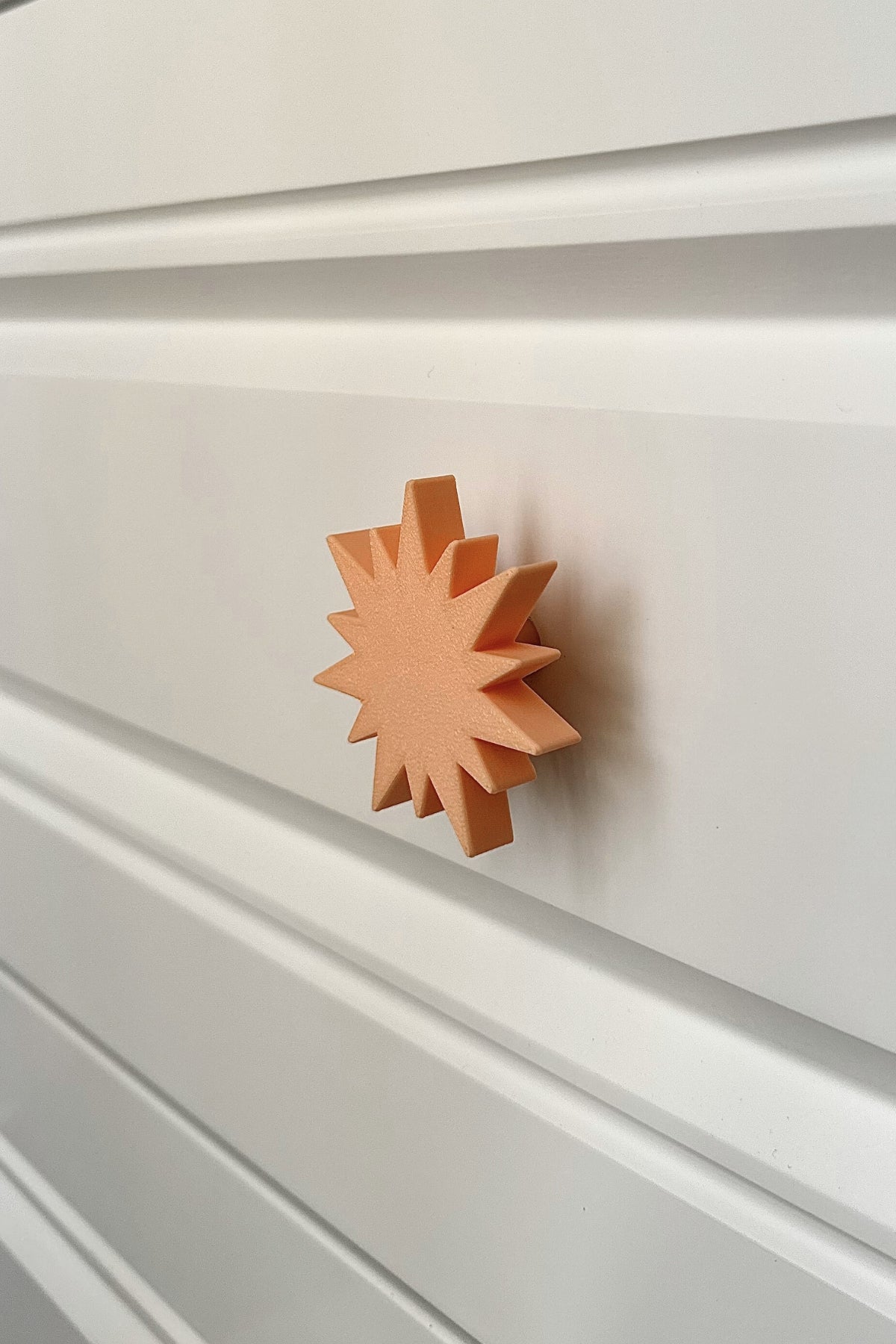 Turuncu Güneş Dolap Kulpu - Çocuk Odası, Mutfak ve Banyo İçin Canlı ve Dayanıklı Mobilya Kulp