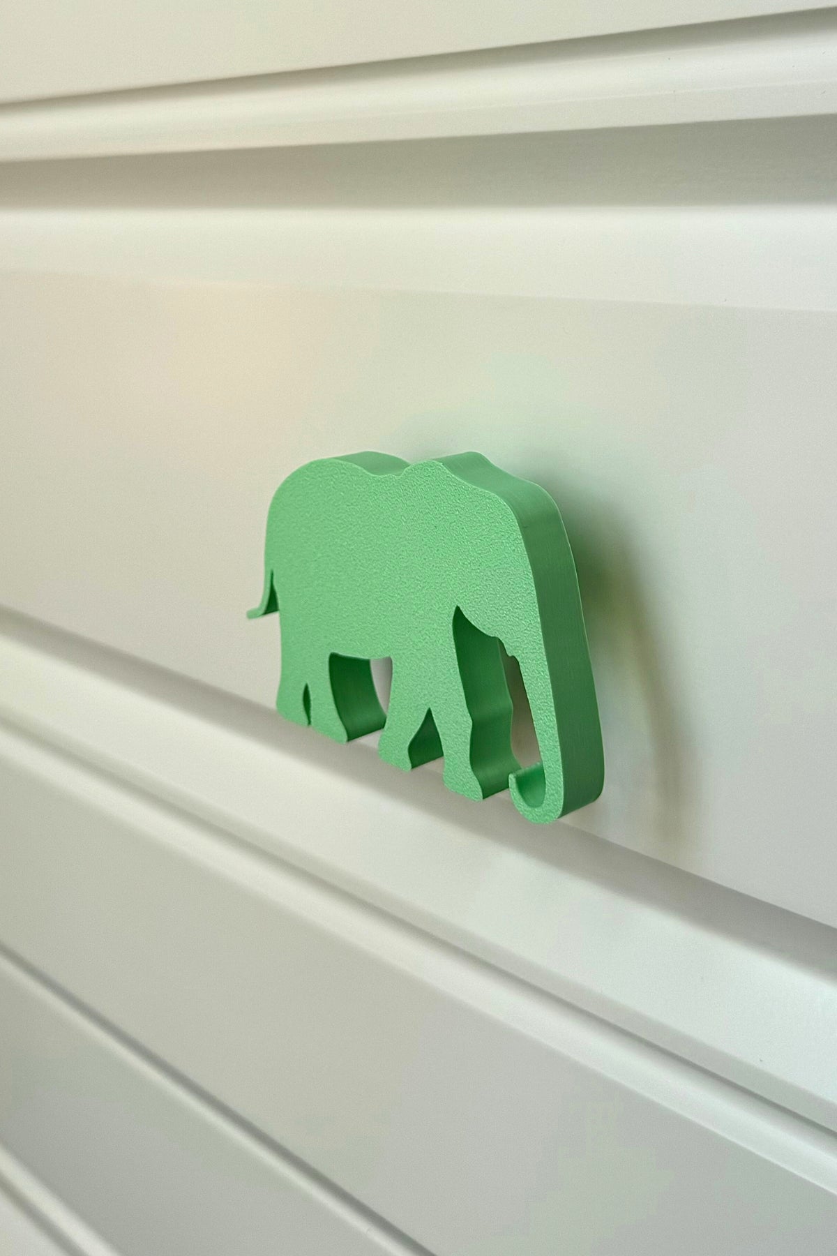 Yeşil Fil Dolap Kulpu - Çocuk Odası, Mutfak ve Banyo İçin Modern, Şık ve Dayanıklı Mobilya Kulp