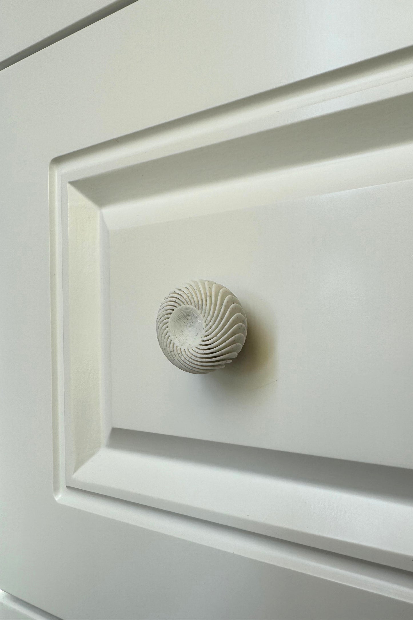 Elara Minimalist Kulpu – Zarif ve Modern Tasarım Mobilya Kulpu