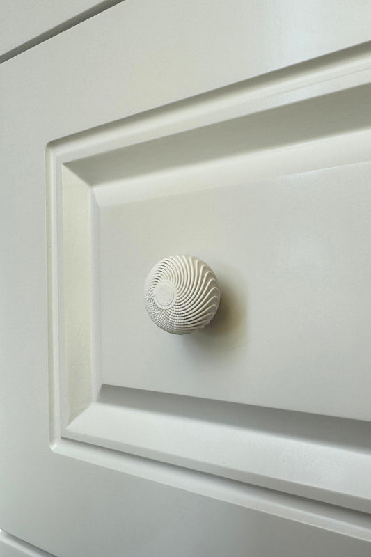 Beyaz Inci Zarif Dokunuş Kulpu – Zarif Ve Modern Tasarım Mobilya Kulpu