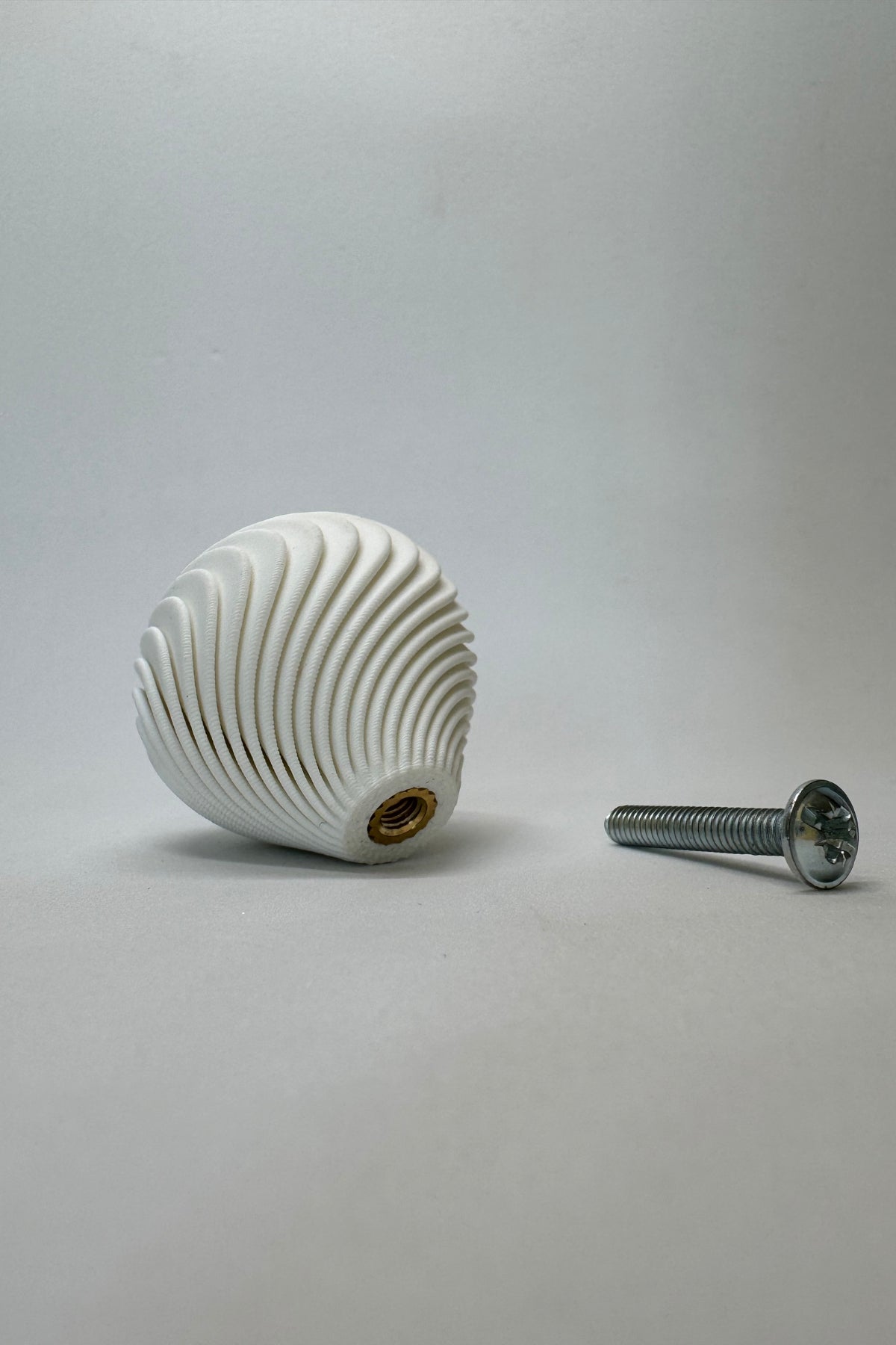 Beyaz Inci Zarif Dokunuş Kulpu – Zarif Ve Modern Tasarım Mobilya Kulpu