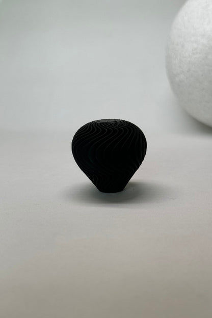 Siyah İnci Şık Dolap Kulpu – Minimalist ve Modern Tasarım Mobilya Kulpu